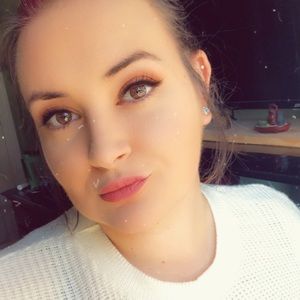 Meet your Posher, Cas